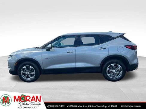 Certified 2023 Chevrolet Blazer LT w/ LPO, Black Grille Bar Package FWD image 3