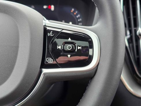 New 2026 Volvo XC60 B5 Ultra w/ Protection Package Premier image 28