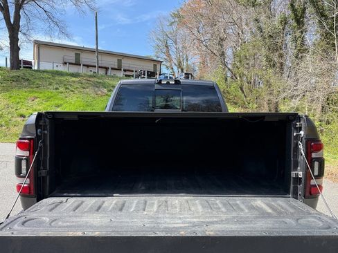 Used 2024 RAM 2500 Laramie w/ Night Edition image 10