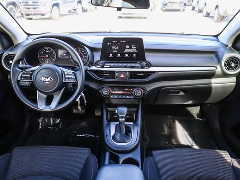 Used 2019 Kia Forte LXS image 12