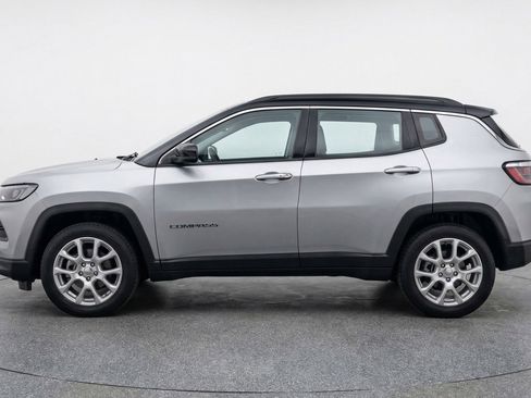 Used 2025 Jeep Compass Limited AWD/4WD image 5