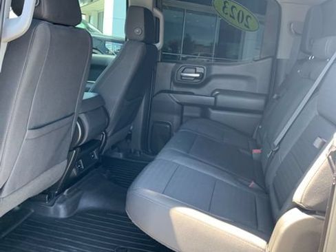Used 2023 Chevrolet Silverado 1500 Custom Trail Boss w/ LPO, Dark Essentials Package AWD/4WD image 15