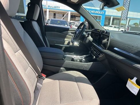 New 2026 Chevrolet Traverse LT image 33