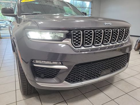 Certified 2022 Jeep Grand Cherokee Summit w/ Advanced Protech Group IV AWD/4WD image 28