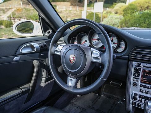 Used 2006 Porsche 911 Carrera S image 31