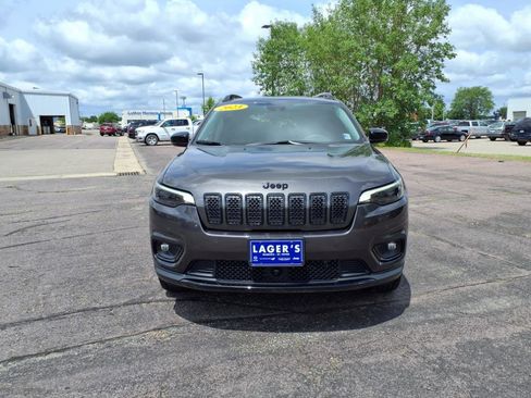 Used 2023 Jeep Cherokee Altitude Lux image 17