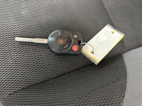 Used 2014 Ford Focus SE w/ SE Winter Package image 25