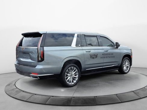 Used 2024 Cadillac Escalade ESV Premium Luxury image 7