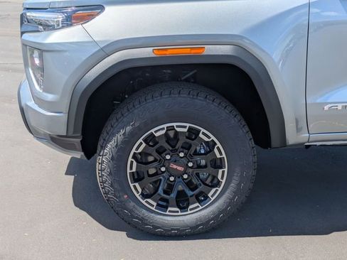 New 2026 GMC Canyon AT4 AWD/4WD image 10