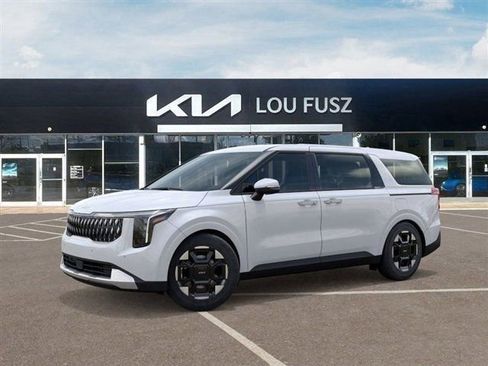 New 2026 Kia Carnival EX FWD image 3