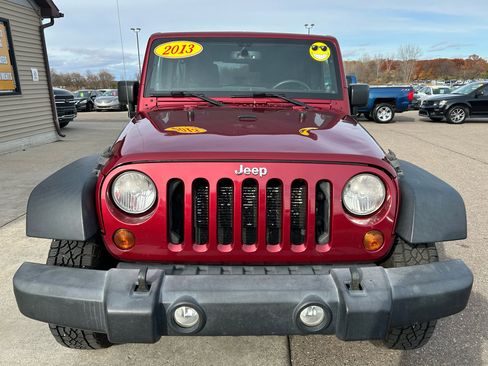 Used 2013 Jeep Wrangler Unlimited Sport image 2