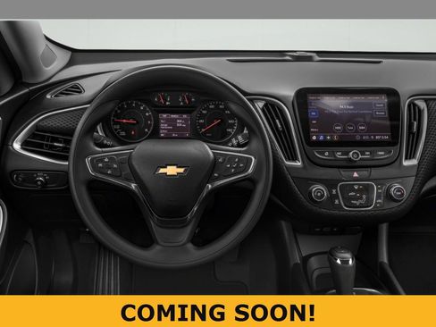 Used 2021 Chevrolet Malibu LT FWD image 2