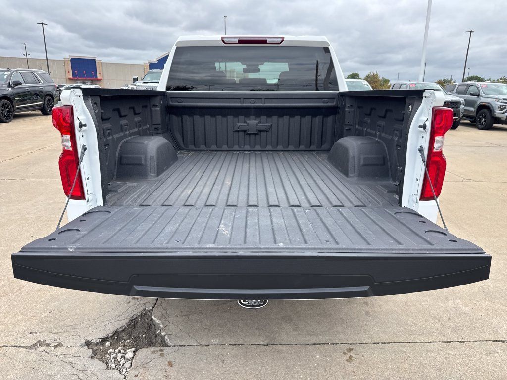 Certified 2023 Chevrolet Silverado 1500 LTZ AWD/4WD image 5