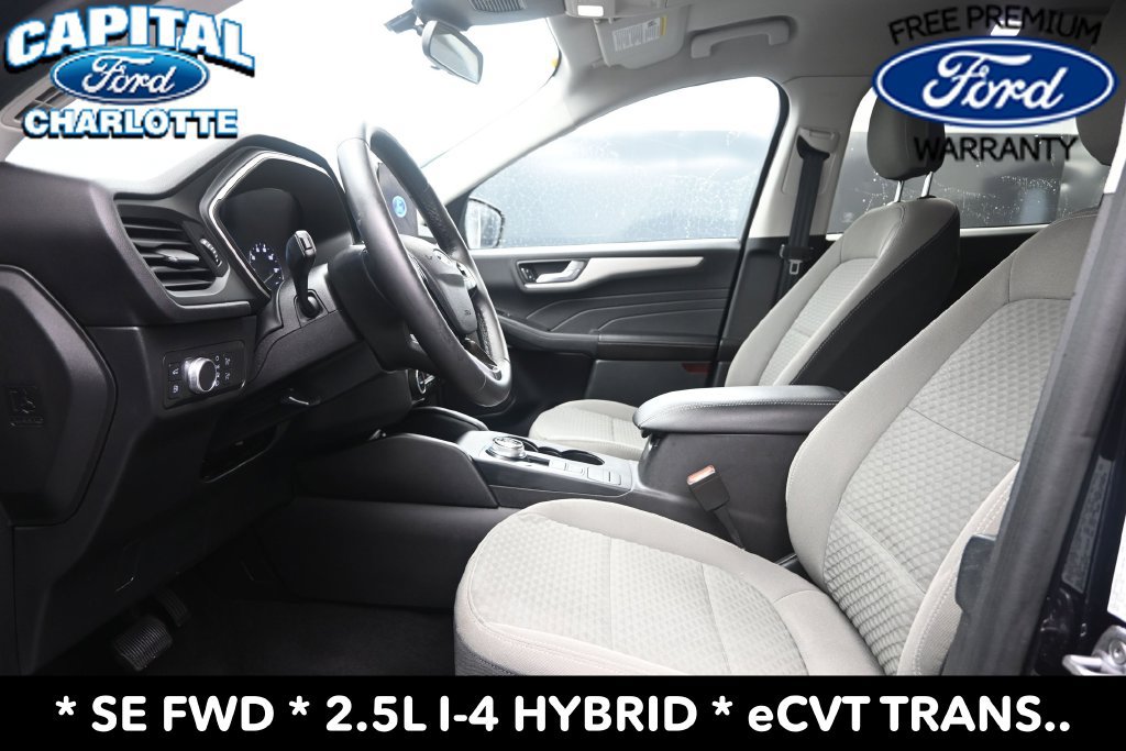 Used 2021 Ford Escape SE w/ SE Sport Appearance Package FWD image 11