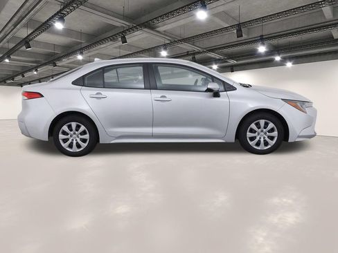 Used 2023 Toyota Corolla LE FWD image 8