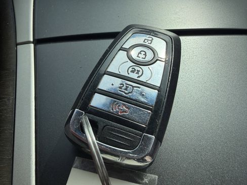 Used 2020 Lincoln Nautilus Reserve w/ Equipment Group 201A image 41