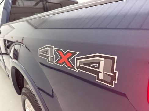 Used 2018 Ford F150 Platinum w/ Equipment Group 701A Luxury image 16