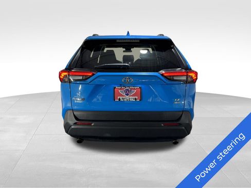 Used 2019 Toyota RAV4 LE w/ All Weather Liner Package AWD/4WD image 5