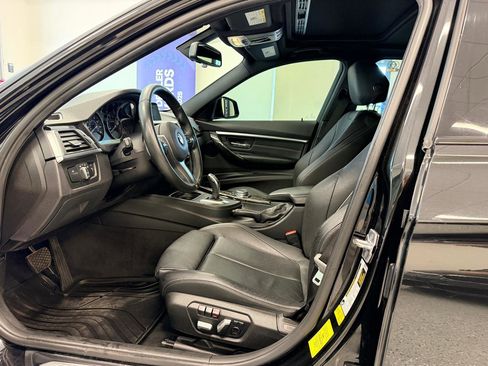 Used 2017 BMW 330i Sedan RWD image 18