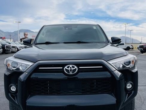 Used 2023 Toyota 4Runner SR5 Premium image 7