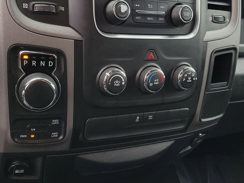 Used 2018 RAM 1500 Express image 27