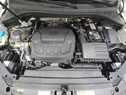 Used 2023 Volkswagen Tiguan SE FWD image 14
