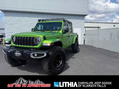 New 2025 Jeep Gladiator Sport image 1