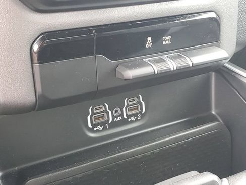 Used 2021 RAM 1500 Big Horn AWD/4WD image 24