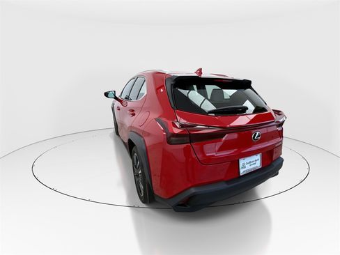 Used 2022 Lexus UX 200 image 6