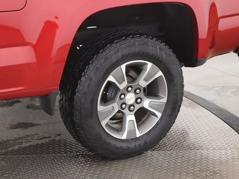 Used 2015 Chevrolet Colorado Z71 image 14