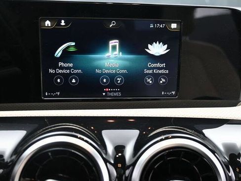 Used 2019 Mercedes-Benz A 220 A 220 4dr Sedan image 8