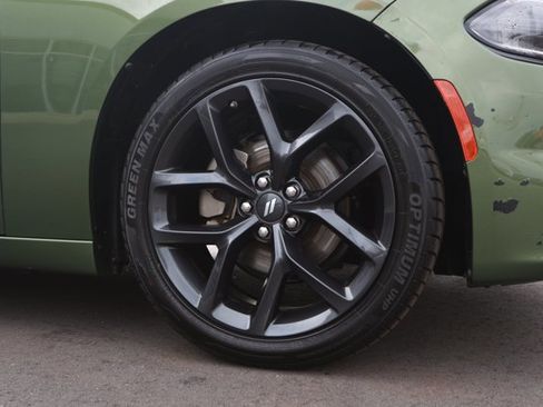 Used 2022 Dodge Charger SXT w/ Driver Convenience Group image 5