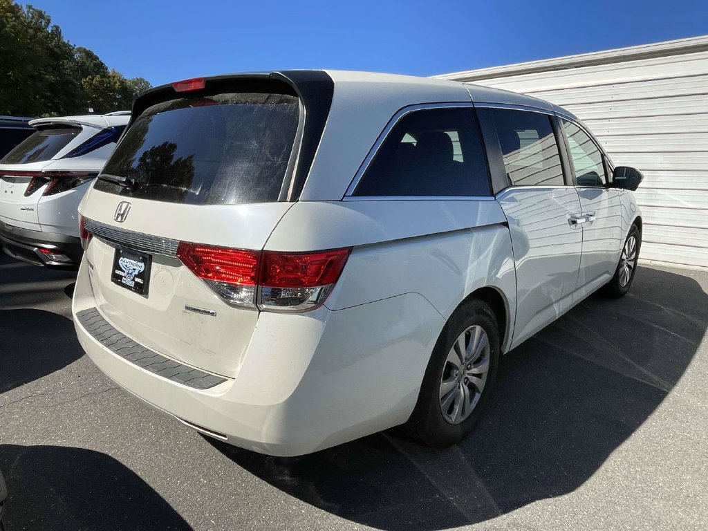 Used 2016 Honda Odyssey SE image 5