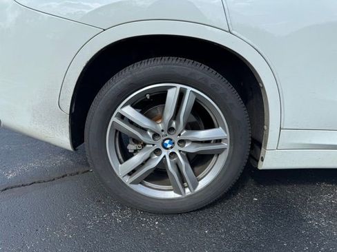 Used 2018 BMW X1 sDrive28i image 9