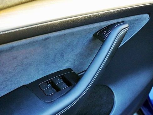 Used 2023 Tesla Model Y Long Range image 26