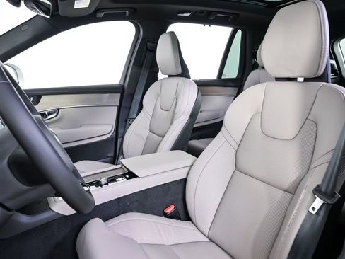 New 2026 Volvo XC90 B5 Ultra image 5