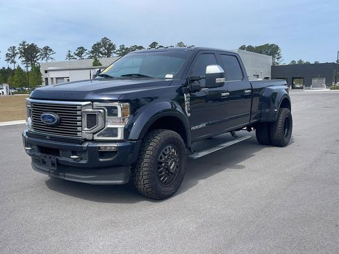 Used 2022 Ford F450 Platinum w/ FX4 Off-Road Package AWD/4WD image 3