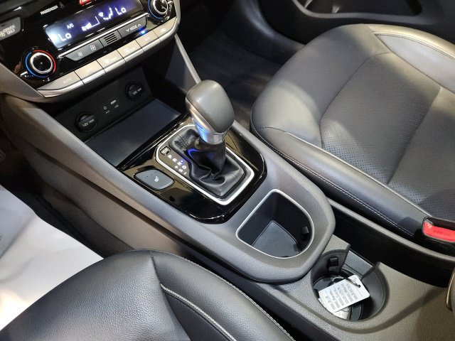 Used 2018 Hyundai Ioniq Limited FWD image 17
