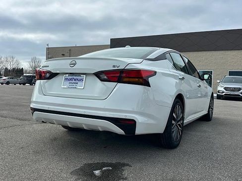 Used 2023 Nissan Altima 2.5 SV image 10