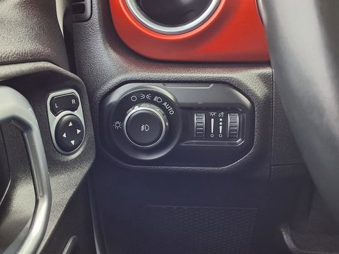 Used 2019 Jeep Wrangler Rubicon image 17