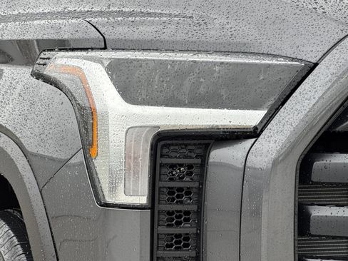 New 2026 Toyota Tundra SR image 18