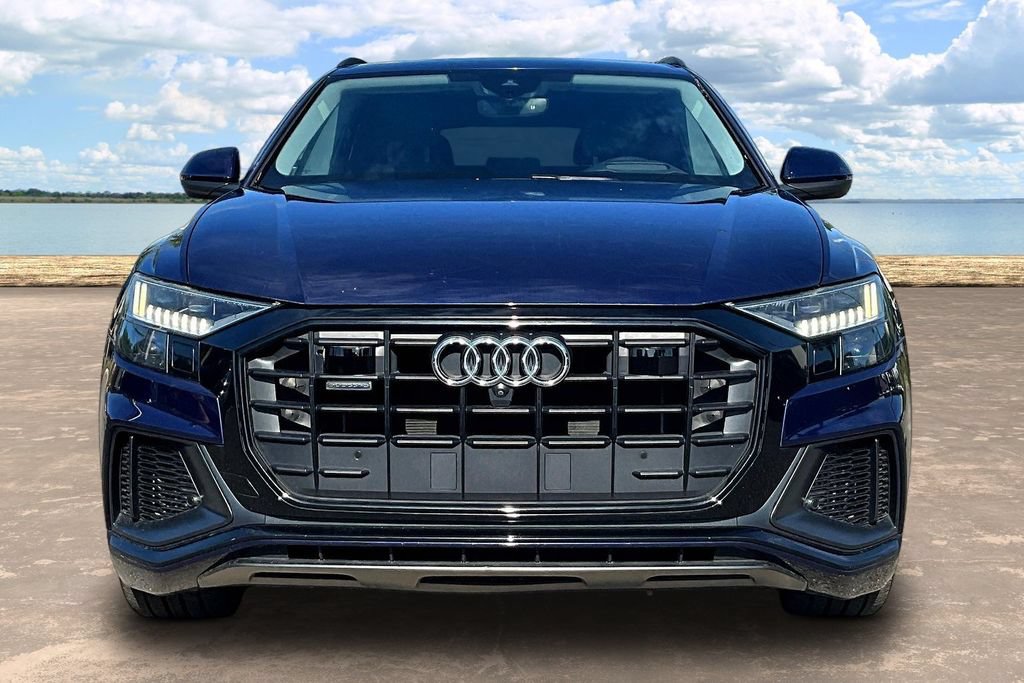 Used 2019 Audi Q8 Prestige w/ Adaptive Chassis Package AWD/4WD image 2