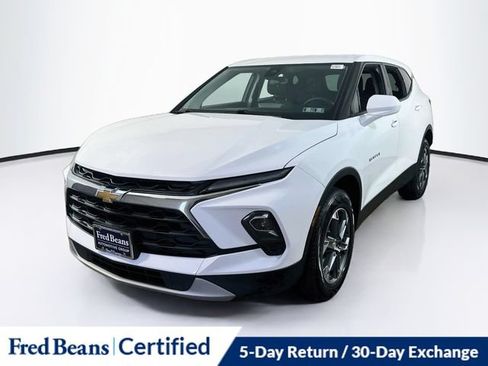 Used 2023 Chevrolet Blazer LT w/ Driver Confidence Package AWD/4WD image 3