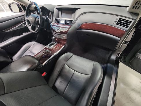 Used 2015 INFINITI Q70 L 3.7 w/ Technology Package image 11
