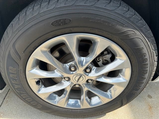 Used 2023 Chrysler Pacifica Touring-L AWD/4WD image 10