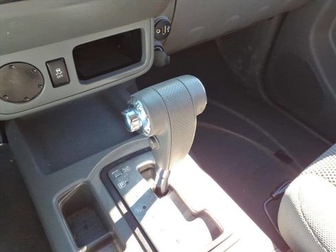 Used 2019 Nissan Frontier SV image 22