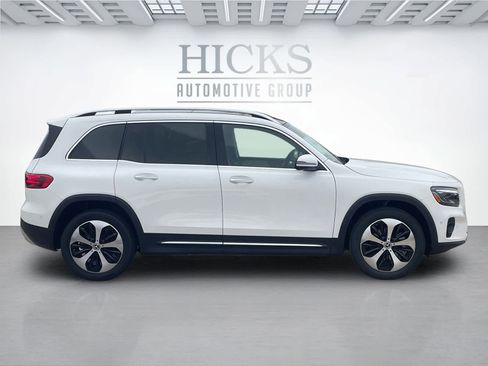 New 2026 Mercedes-Benz GLB 250 image 4