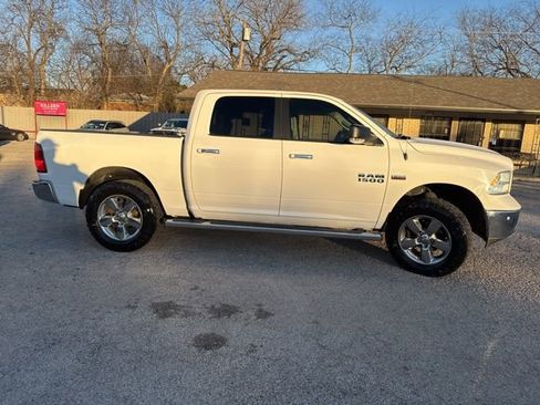 Used 2016 RAM 1500 Lone Star image 12