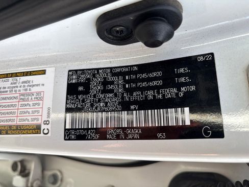 Used 2023 Toyota 4Runner Limited image 30