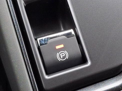 New 2026 Subaru Crosstrek 2.0i Premium image 19